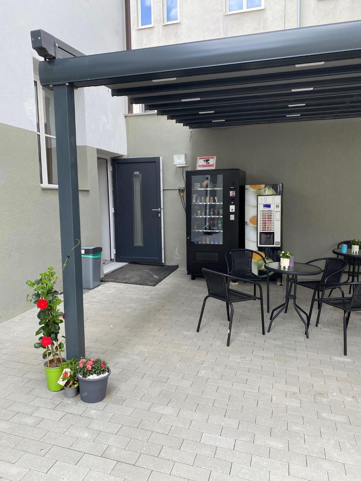 Hostel Linzer City Экстерьер фото